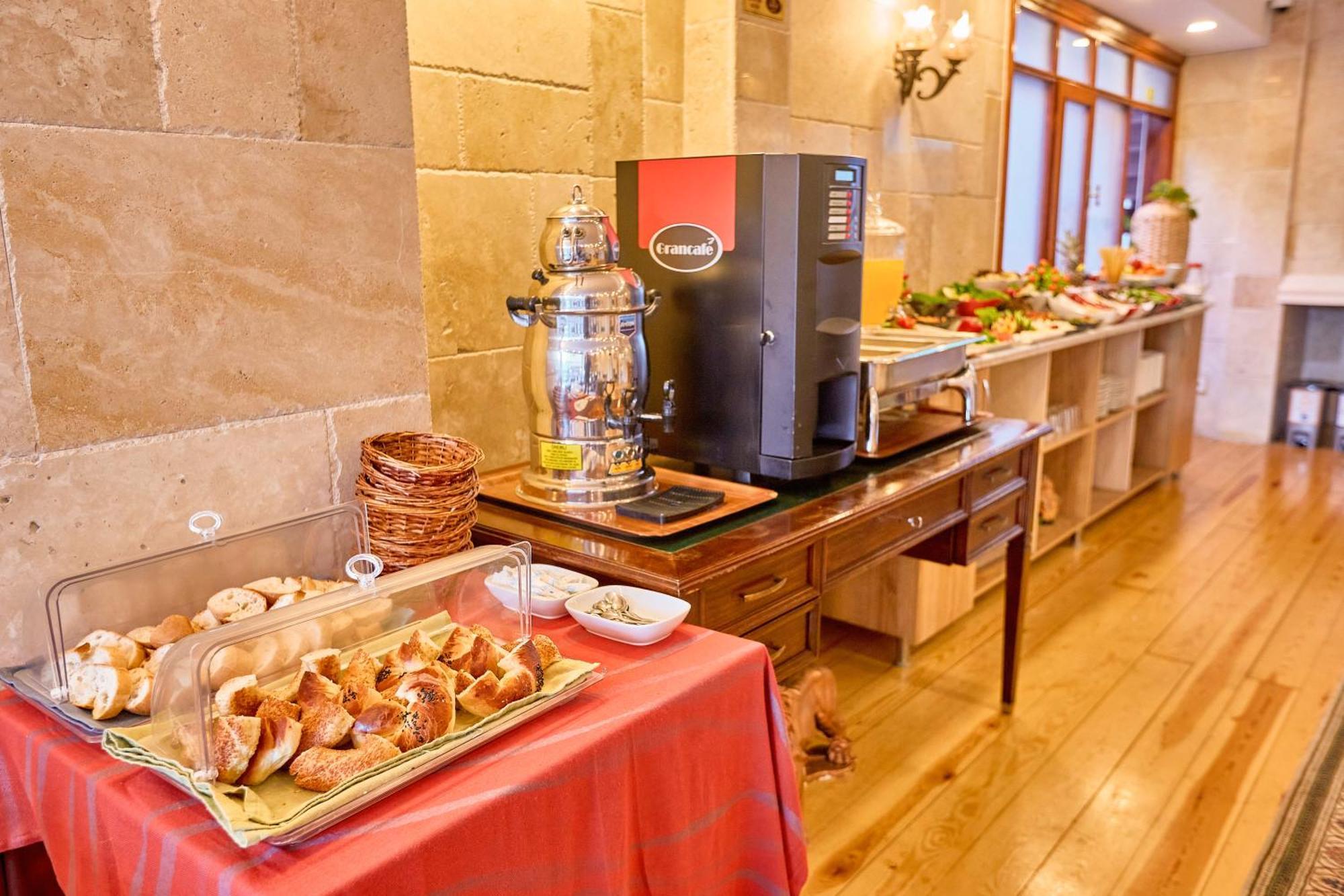 Ardey Hotel Istanbul Bagian luar foto